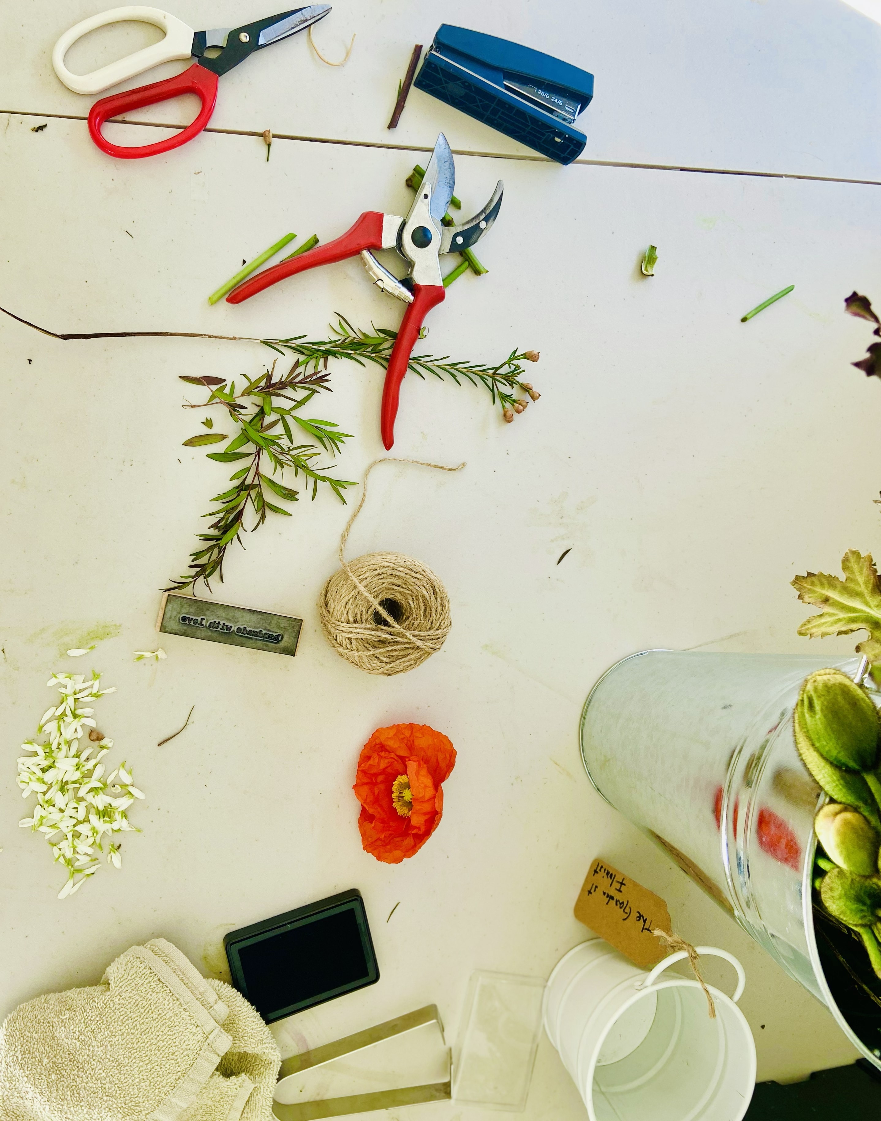 Florist hands arranging a flower bunch